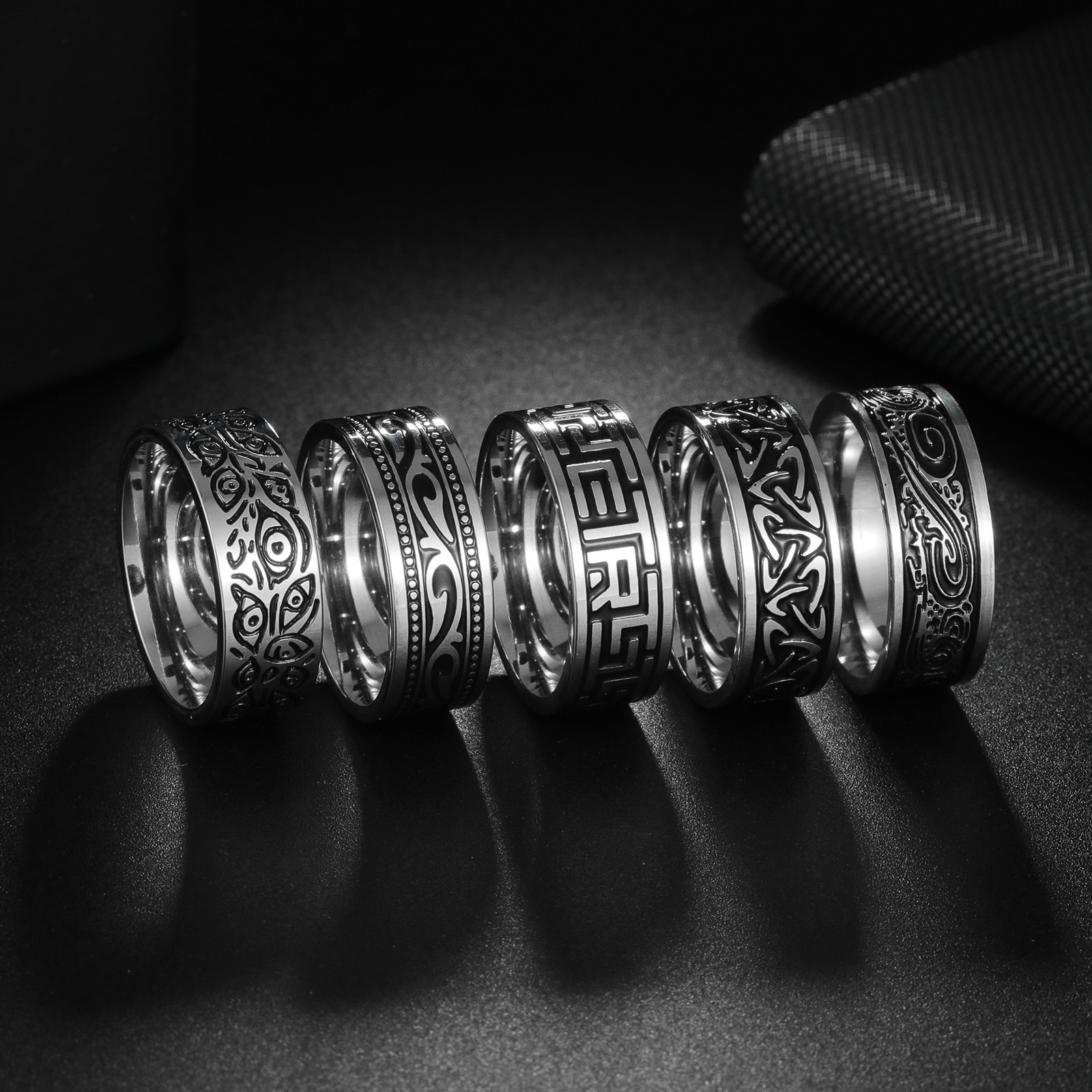 Retro Titanium Steel Ring With - Initial Ring Custom ulasan dan harga