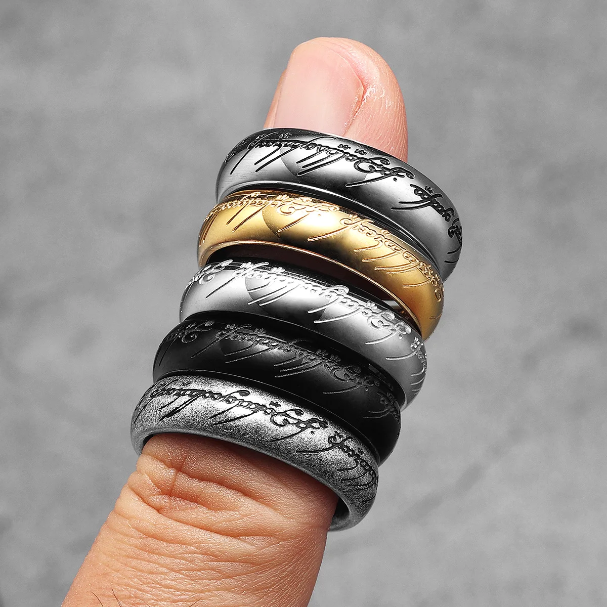 6MM Stainless Steel Exquisite  - Initial Ring Custom ulasan dan harga